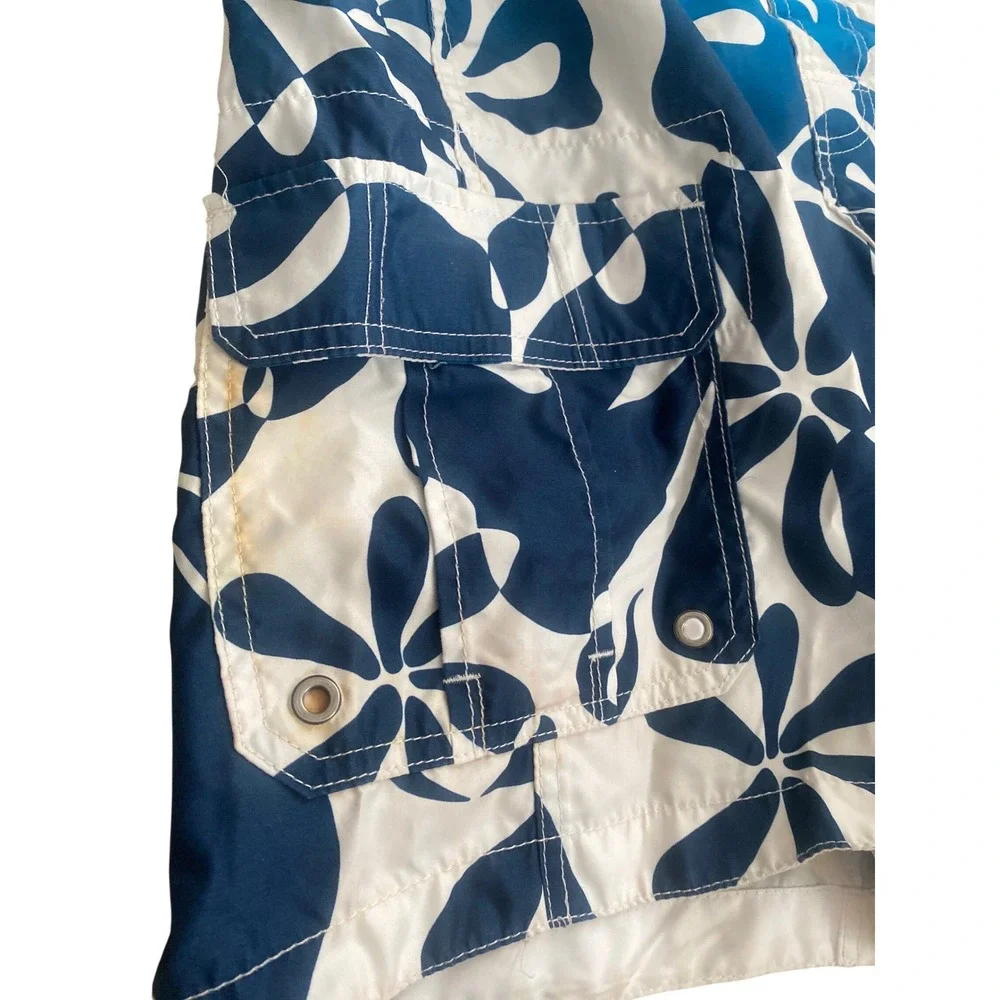 Merona Mens Blue White Hibiscus Floral Board Shorts Swim Trunks Size M Cargo